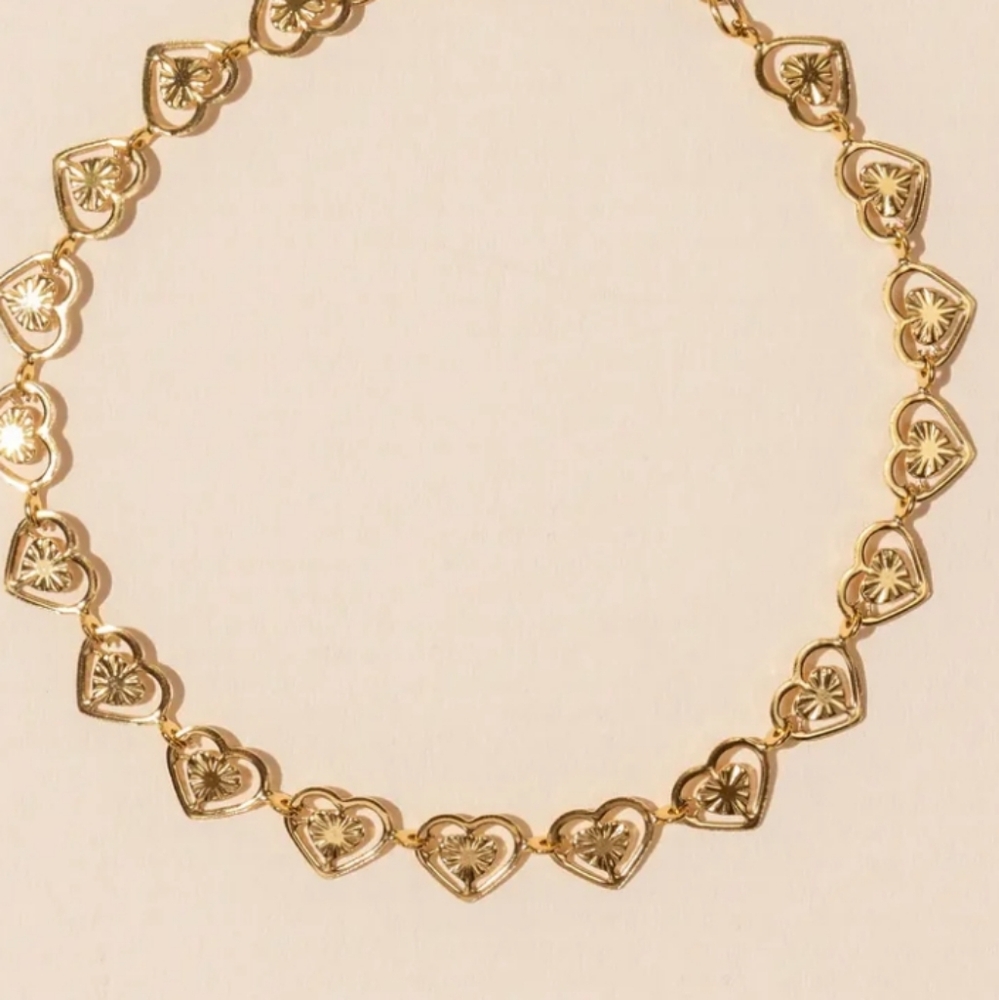 Elegant Stainless Steel Heart Bracelet - Picture 6 of 6